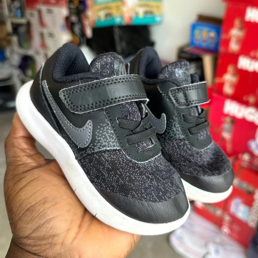 Nike Flex Contact Toddler Boy Sneakers Size 7‎ Black Shoes